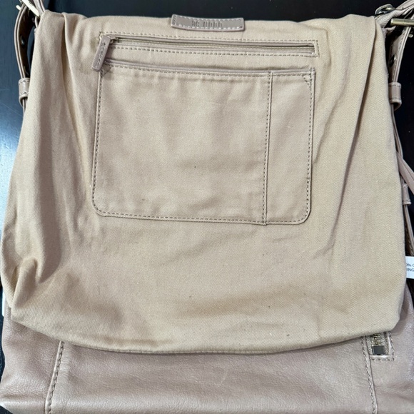 HOBO Crusade 100% Leather Large Crossbody Taupe - Picture 15 of 16